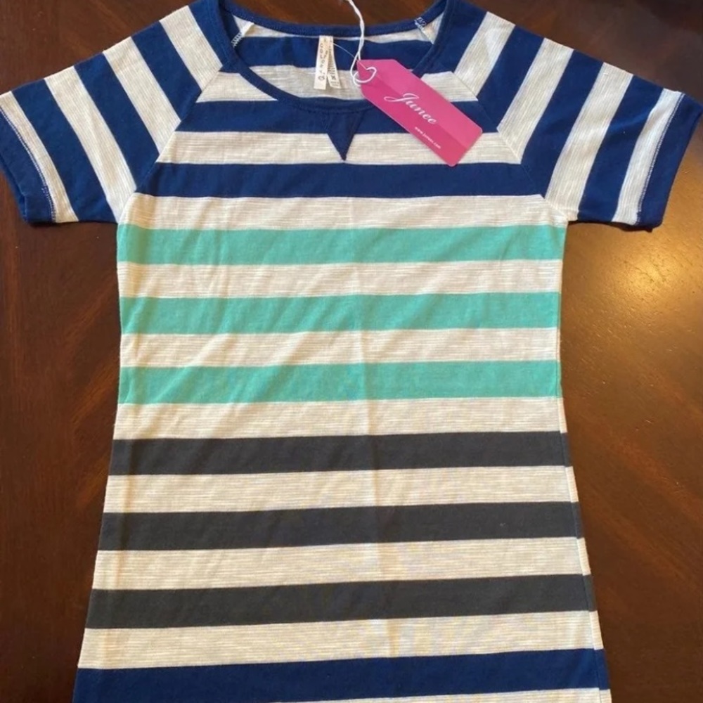 Shirtsleeve shirt for woman